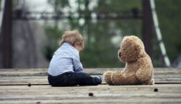 WHO Advises Zero Screen Time for Children 1-5